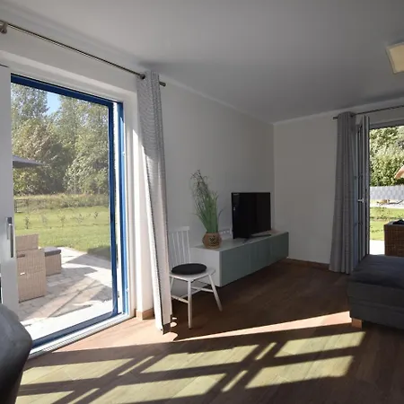 Spacious Holiday In Near Baltic Sea Beach Ferienhaus *